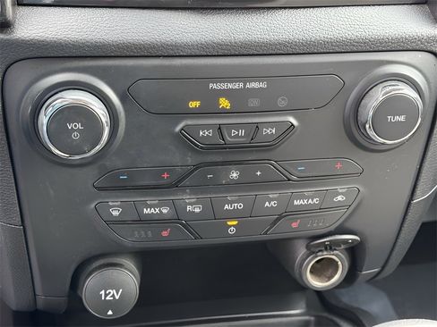 Used 2022 Ford Ranger Lariat w/ Equipment Group 501A High image 19