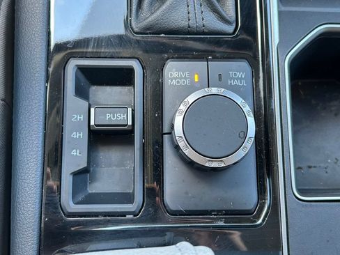 Used 2023 Toyota Tundra Limited AWD/4WD image 33