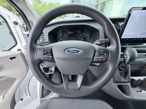 Used 2025 Ford Transit 350 XLT RWD image 13