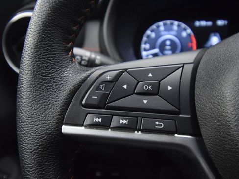 Used 2021 Nissan Kicks SR w/ SR Premium Package FWD image 30