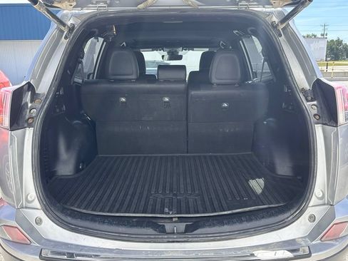 Used 2018 Toyota RAV4 SE w/ Power Extra Value Package AWD/4WD image 21