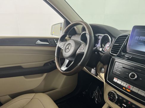 Used 2016 Mercedes-Benz GLE 350 image 10