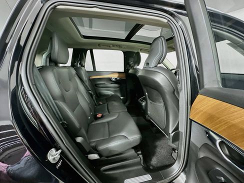Used 2025 Volvo XC90 B6 Plus w/ Protection Package Premier AWD/4WD image 29