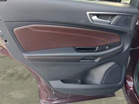 Used 2020 Ford Edge Titanium w/ Equipment Group 301A image 22