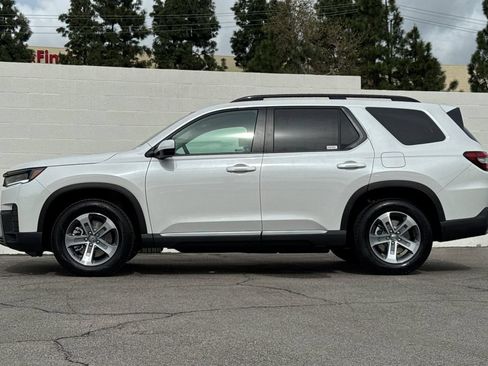 Certified 2026 Honda Pilot EX-L image 8