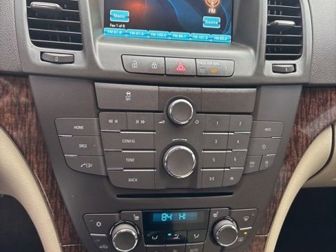 Used 2012 Buick Regal Leather image 13