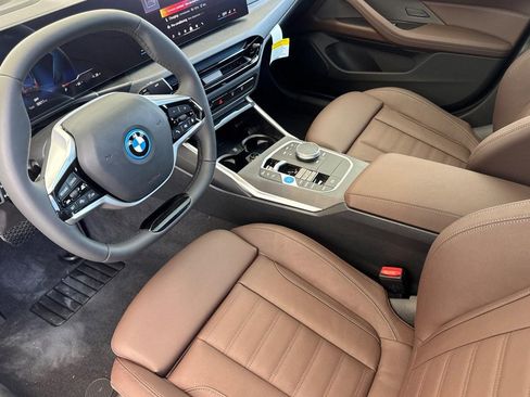New 2026 BMW i4 eDrive40 w/ Premium Package RWD image 4