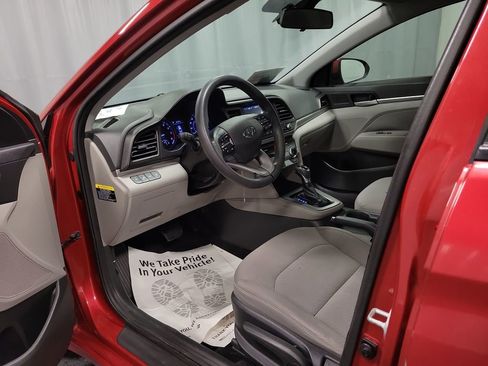 Used 2019 Hyundai Elantra SEL image 13