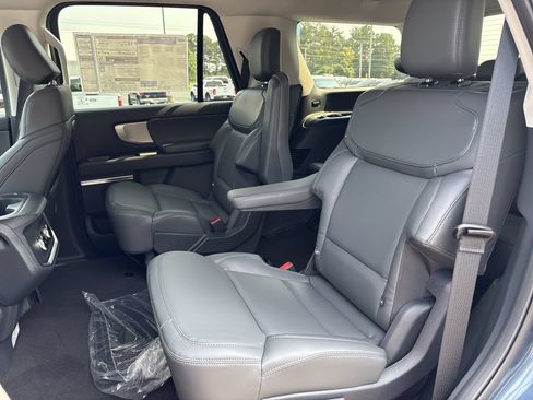 New 2027 Ford Expedition Active RWD image 15