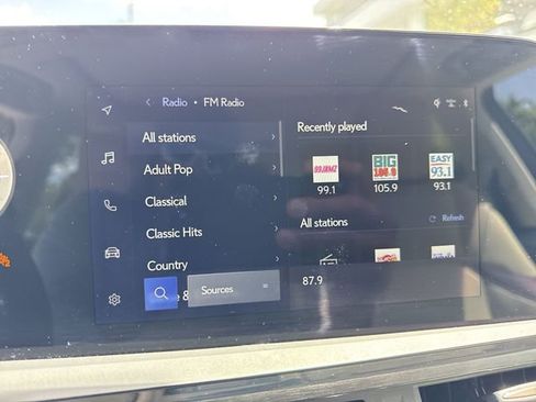 Certified 2025 Lexus ES 350 w/ Premium Package FWD image 16