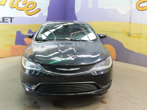 Used 2016 Chrysler 200 LX image 3