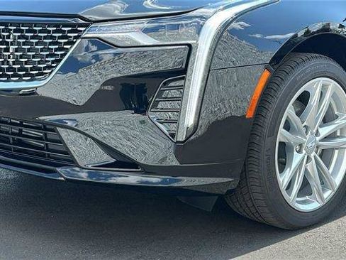 New 2025 Cadillac CT4 Luxury image 9