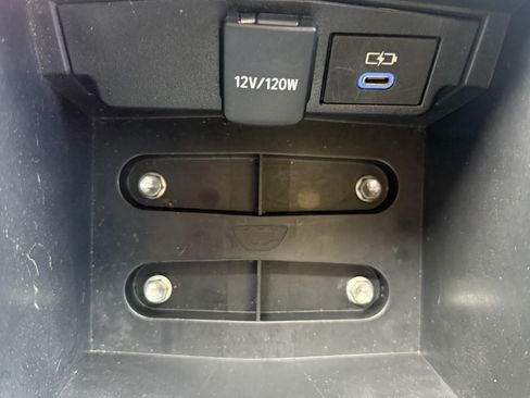 Used 2022 Toyota Corolla LE FWD image 16