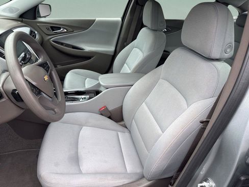 Used 2025 Chevrolet Malibu LT FWD image 10