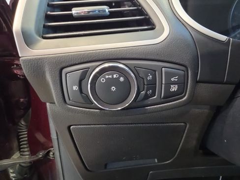 Used 2019 Ford Edge SEL w/ Equipment Group 201A AWD/4WD image 21