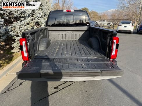 Used 2025 Ford F250 Platinum image 40