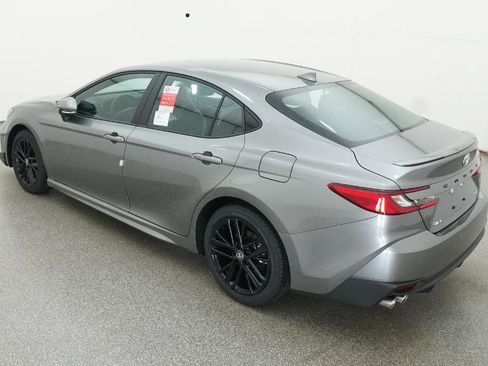 New 2026 Toyota Camry SE w/ Multimedia Upgrade Package FWD image 19