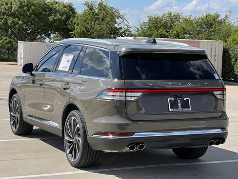 New 2025 Lincoln Aviator Reserve w/ Equipment Group 201A image 7