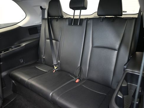 Used 2025 Toyota Grand Highlander AWD Hybrid image 36