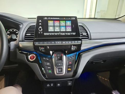 Used 2025 Honda Odyssey Elite image 19