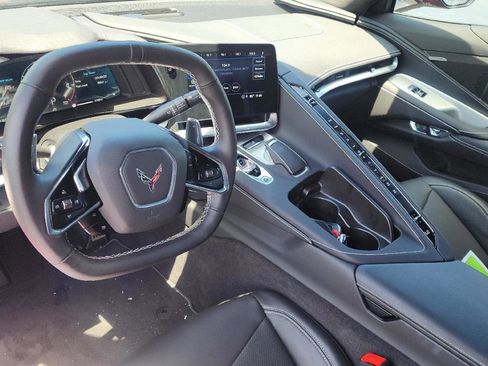 Used 2023 Chevrolet Corvette Stingray Coupe w/ Z51 Performance Package image 7