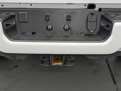 Used 2024 RAM 2500 Laramie w/ Safety Group AWD/4WD image 10