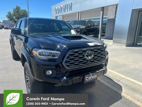 Used 2021 Toyota Tacoma TRD Sport w/ TRD Premium Sport Package AWD/4WD image 2