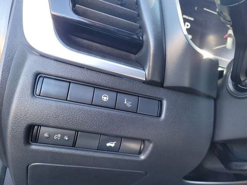 Certified 2021 Nissan Rogue Platinum image 12