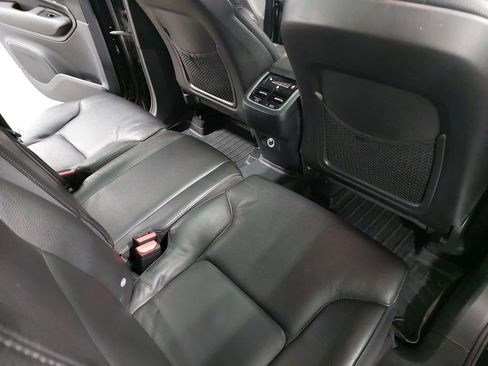 Used 2019 Volvo XC90 T6 Momentum AWD/4WD image 11