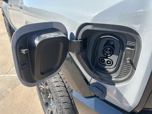 Used 2024 GMC Hummer EV 2X image 13