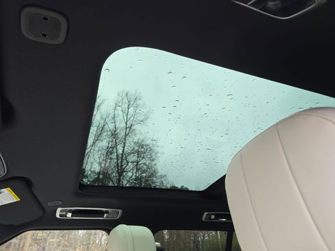 New 2026 Land Rover Range Rover SE image 29