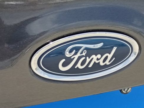 Used 2018 Ford Focus SE FWD image 13