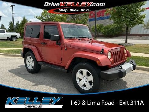 Used 2011 Jeep Wrangler Sahara w/ Connectivity Group AWD/4WD image 1