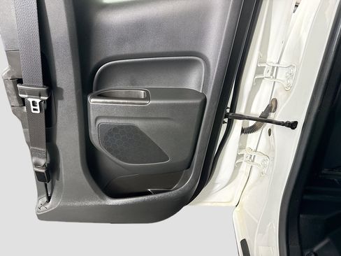 Used 2022 Chevrolet Colorado LT w/ Fleet Safety Package image 27