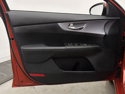 Used 2022 Kia Forte LXS image 10