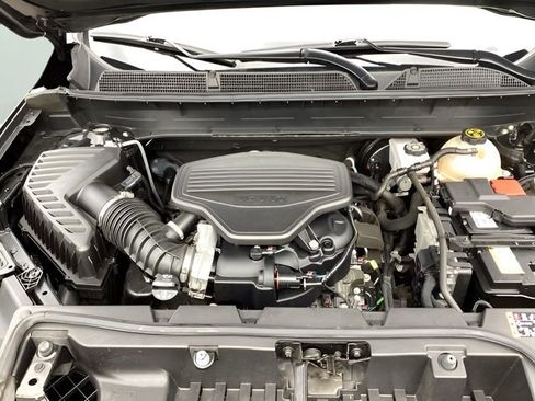 Used 2023 GMC Acadia AT4 w/ Technology Package image 28