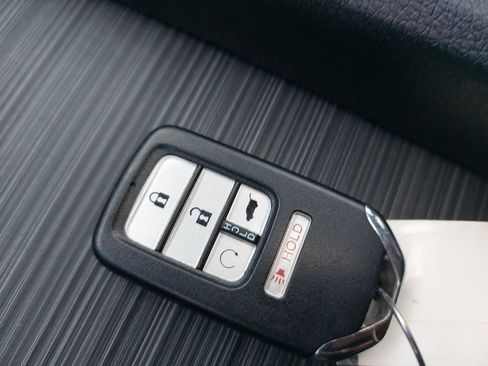 Used 2022 Honda Pilot TrailSport image 37