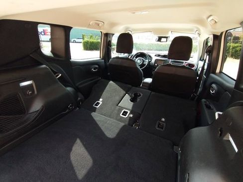 Used 2017 Jeep Renegade Trailhawk w/ Popular Equipment Group image 63