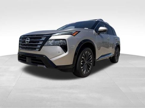 Used 2025 Nissan Rogue Platinum AWD/4WD image 4