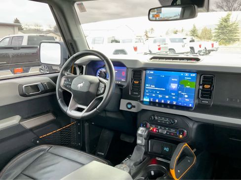 Used 2022 Ford Bronco Badlands image 35