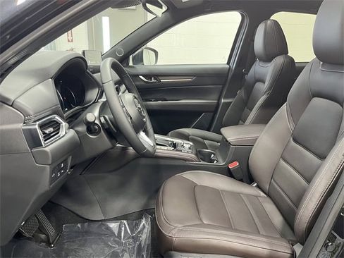 New 2025 MAZDA CX-5 Signature image 10