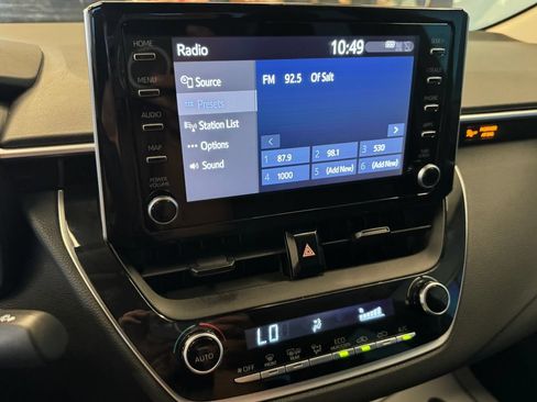 Used 2020 Toyota Corolla LE FWD image 13