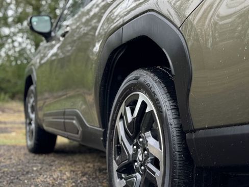 Certified 2025 Subaru Forester Limited image 42