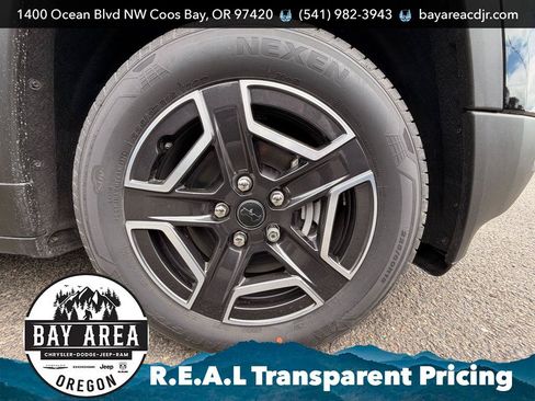 New 2026 Jeep Cherokee Laredo AWD/4WD image 25