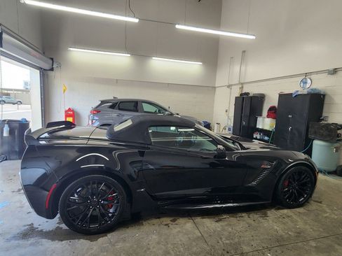 Used 2019 Chevrolet Corvette Z06 RWD image 8