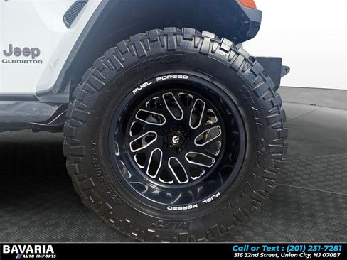 Used 2020 Jeep Gladiator Rubicon AWD/4WD image 9