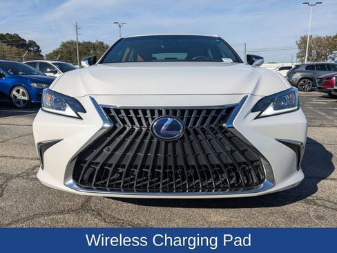 Used 2022 Lexus ES 300h w/ Premium Package image 9
