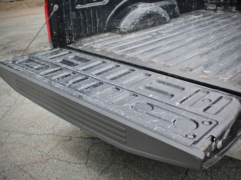Used 2017 Ford F150 XL w/ Equipment Group 101A Mid RWD image 40