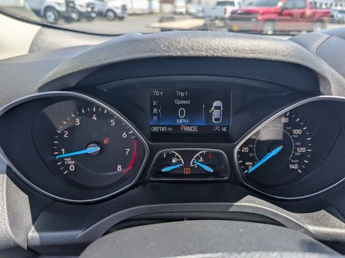 Used 2018 Ford Escape SE w/ SE Sync 3 Package AWD/4WD image 16