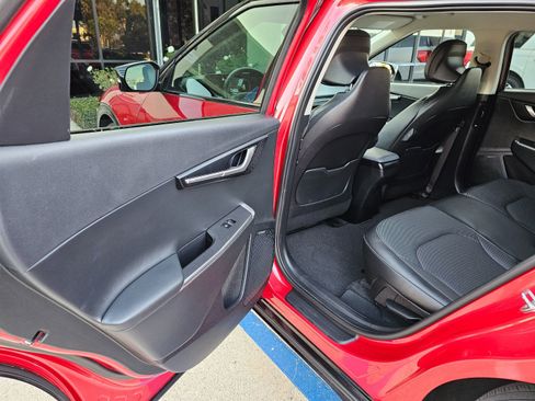 Used 2024 Kia EV6 Wind image 18